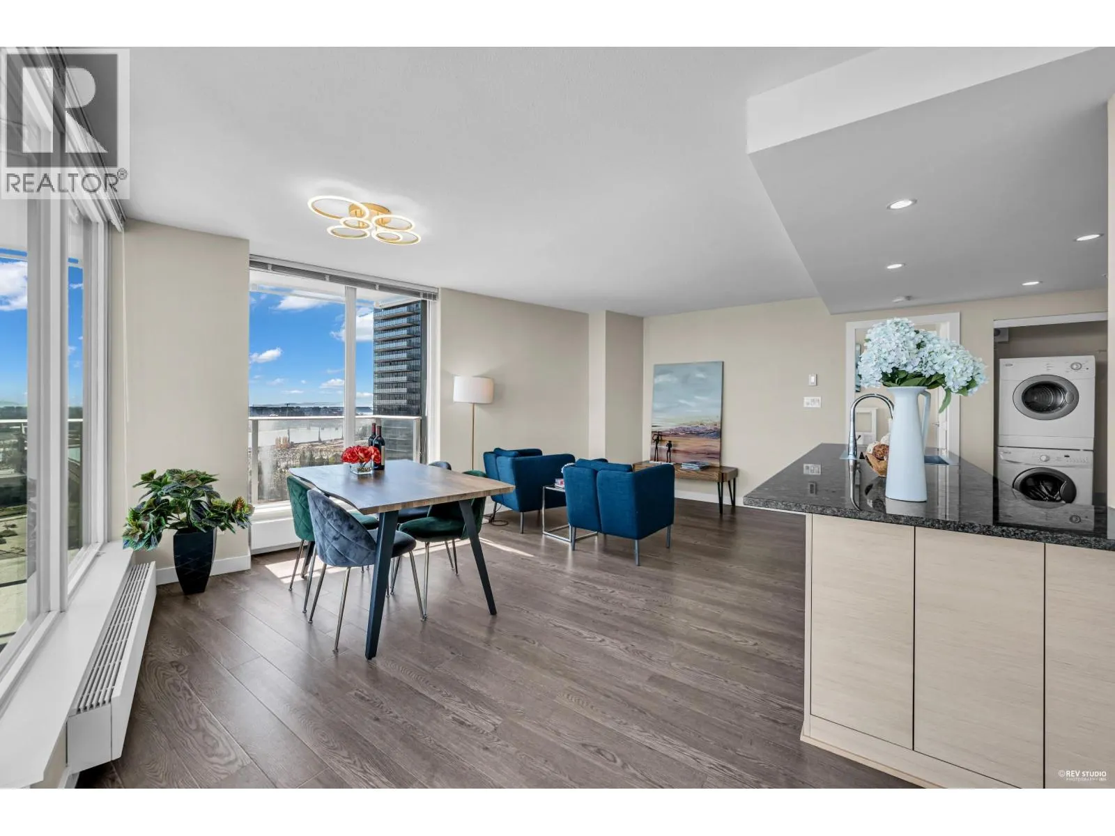 1802 489 INTERURBAN WAY