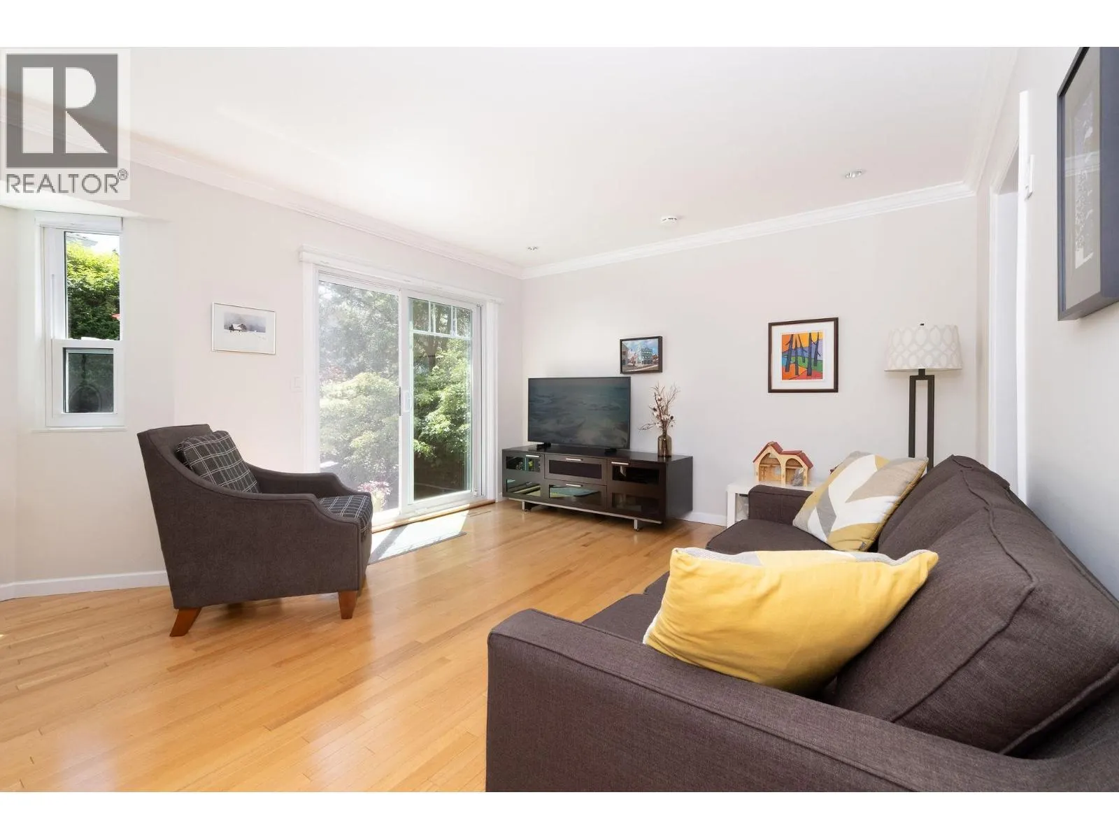 1504 JUBILEE COURT