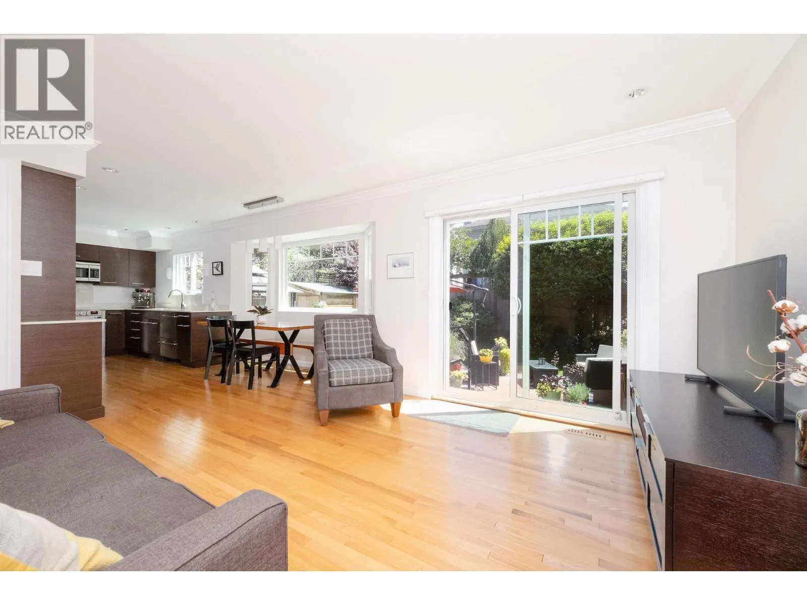 1504 JUBILEE COURT