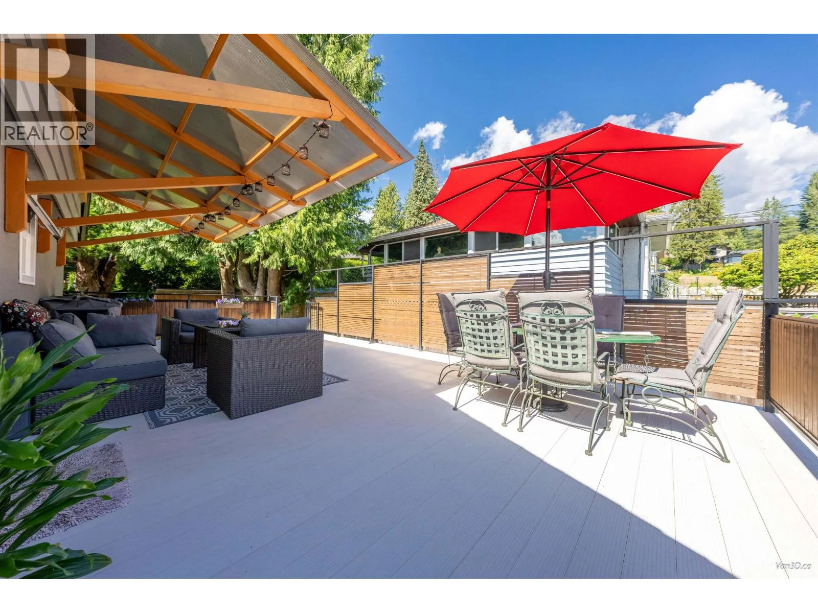 949 HARTFORD PLACE