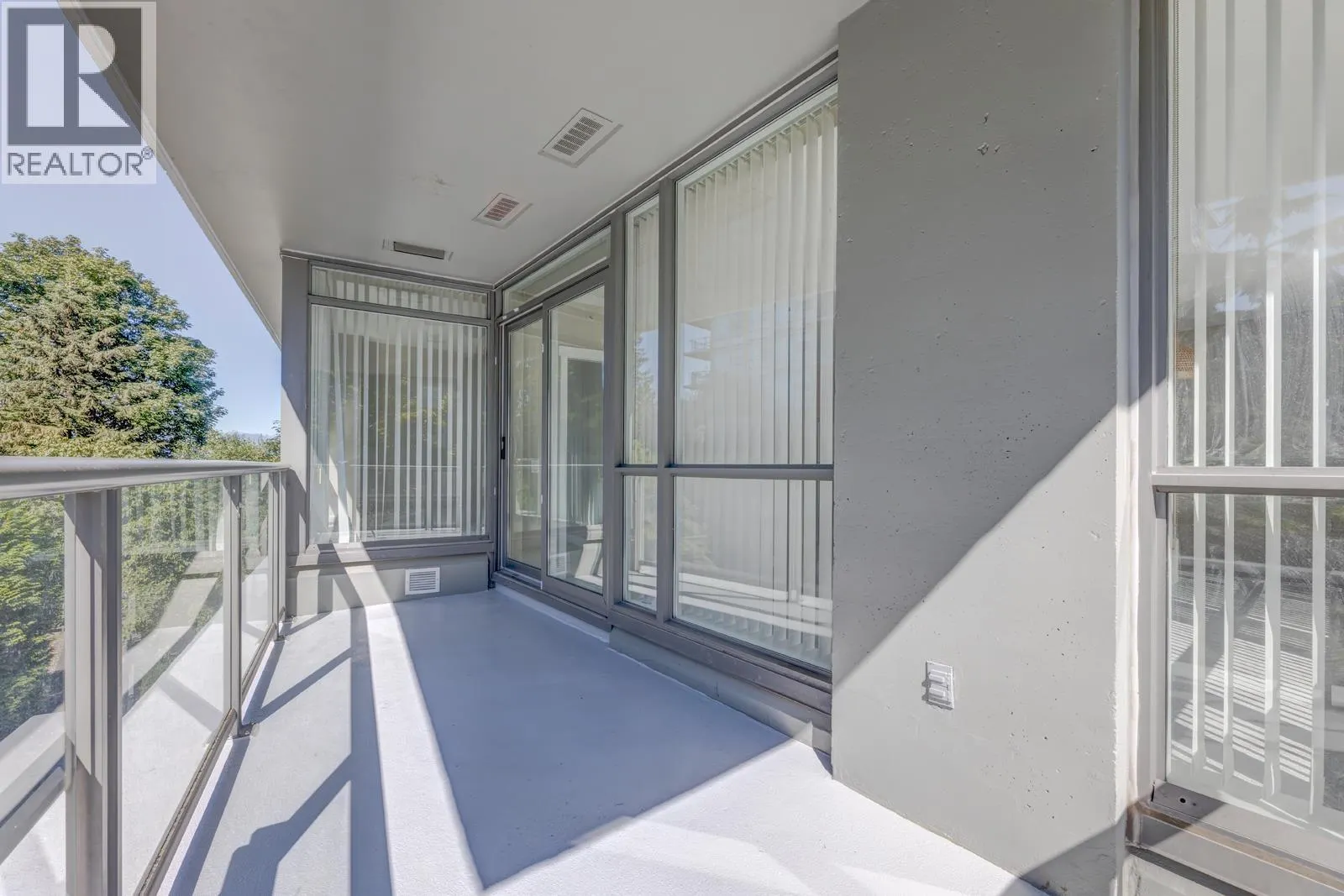 307 9222 UNIVERSITY CRESCENT