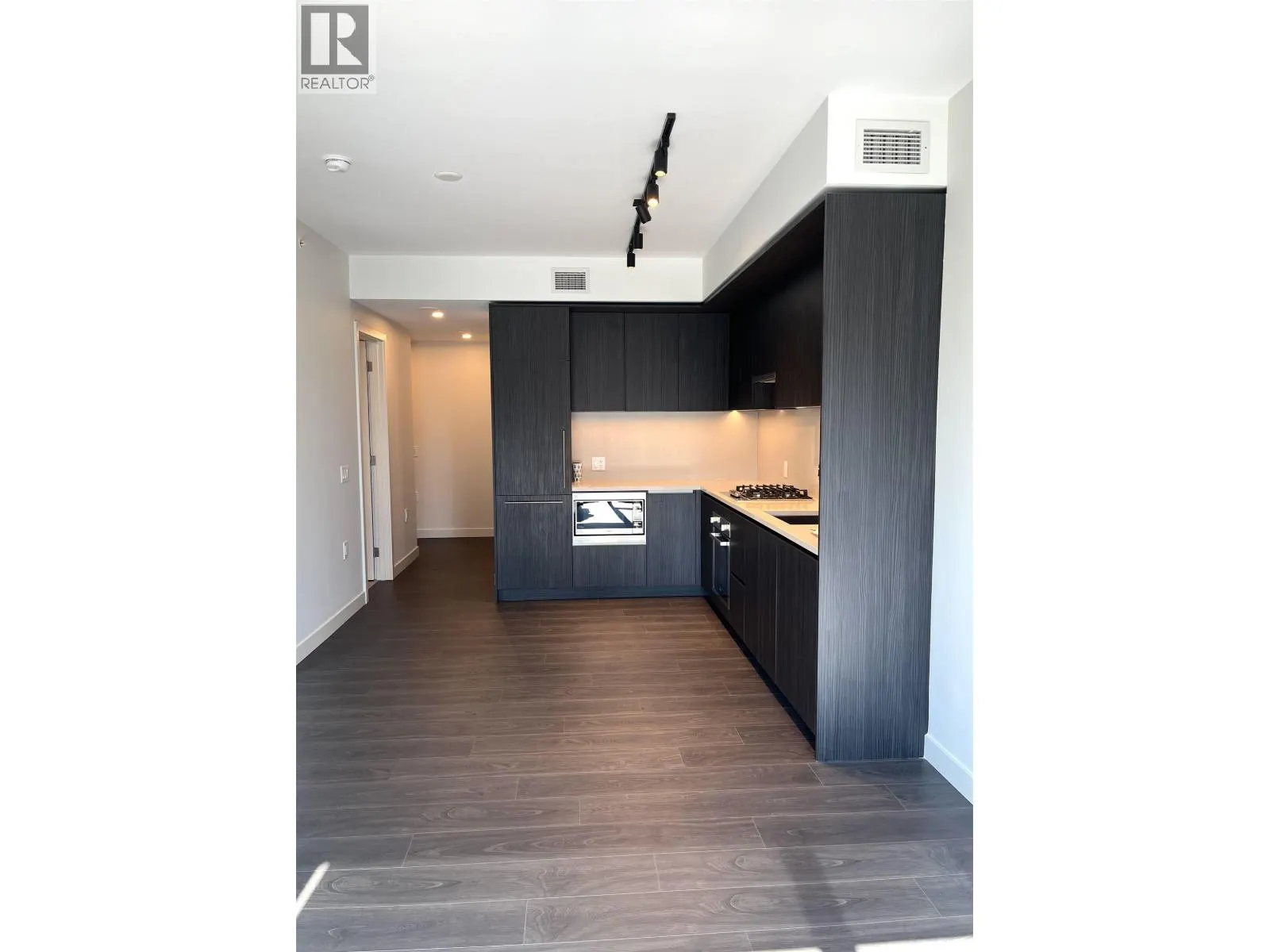 1501 5987 WILSON AVENUE