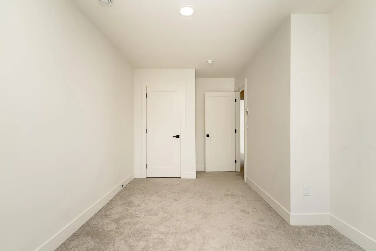 40 19255 ALOHA DRIVE