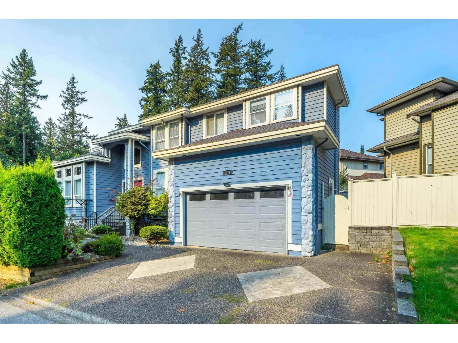 6779 CHATEAU COURT