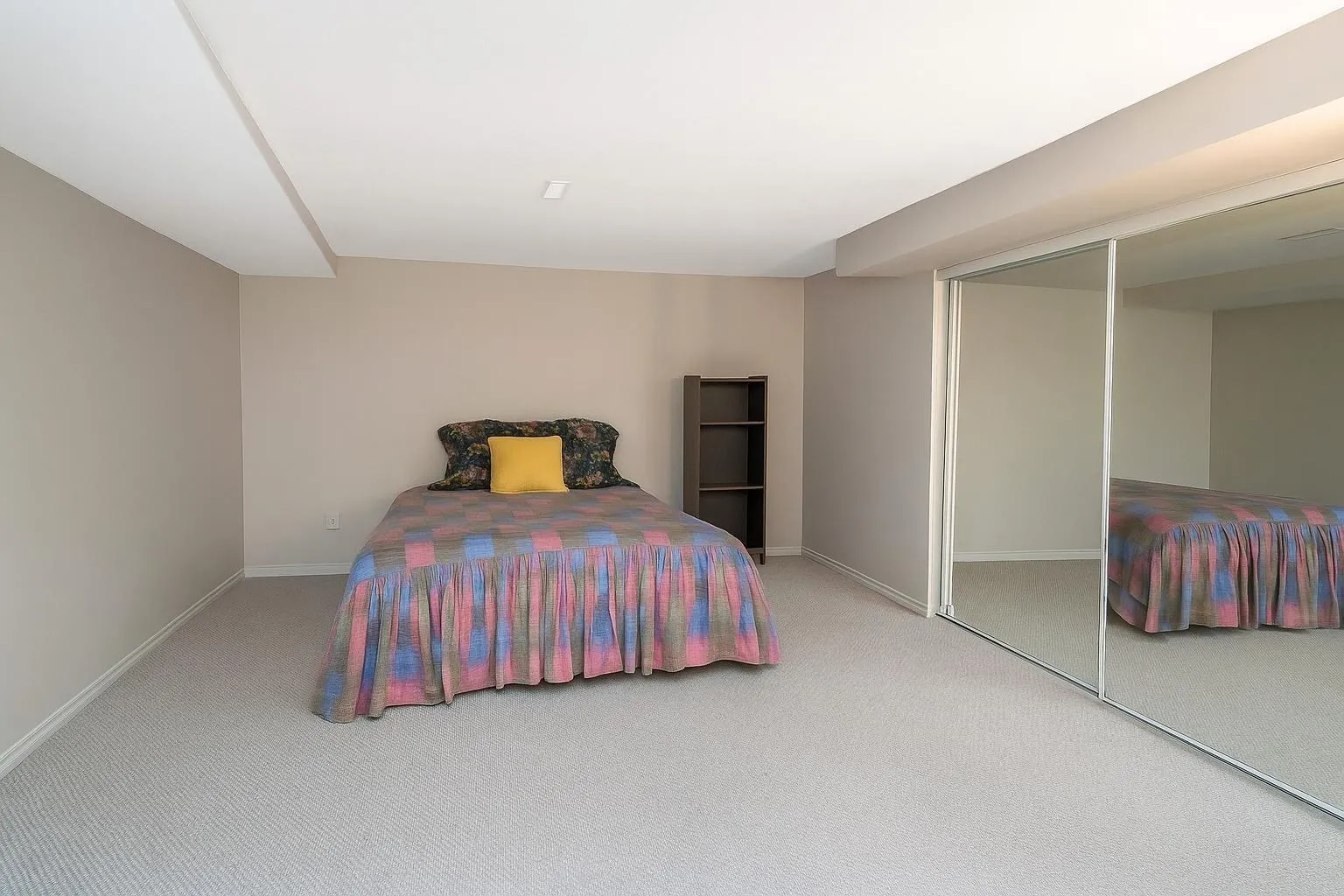 6779 CHATEAU COURT