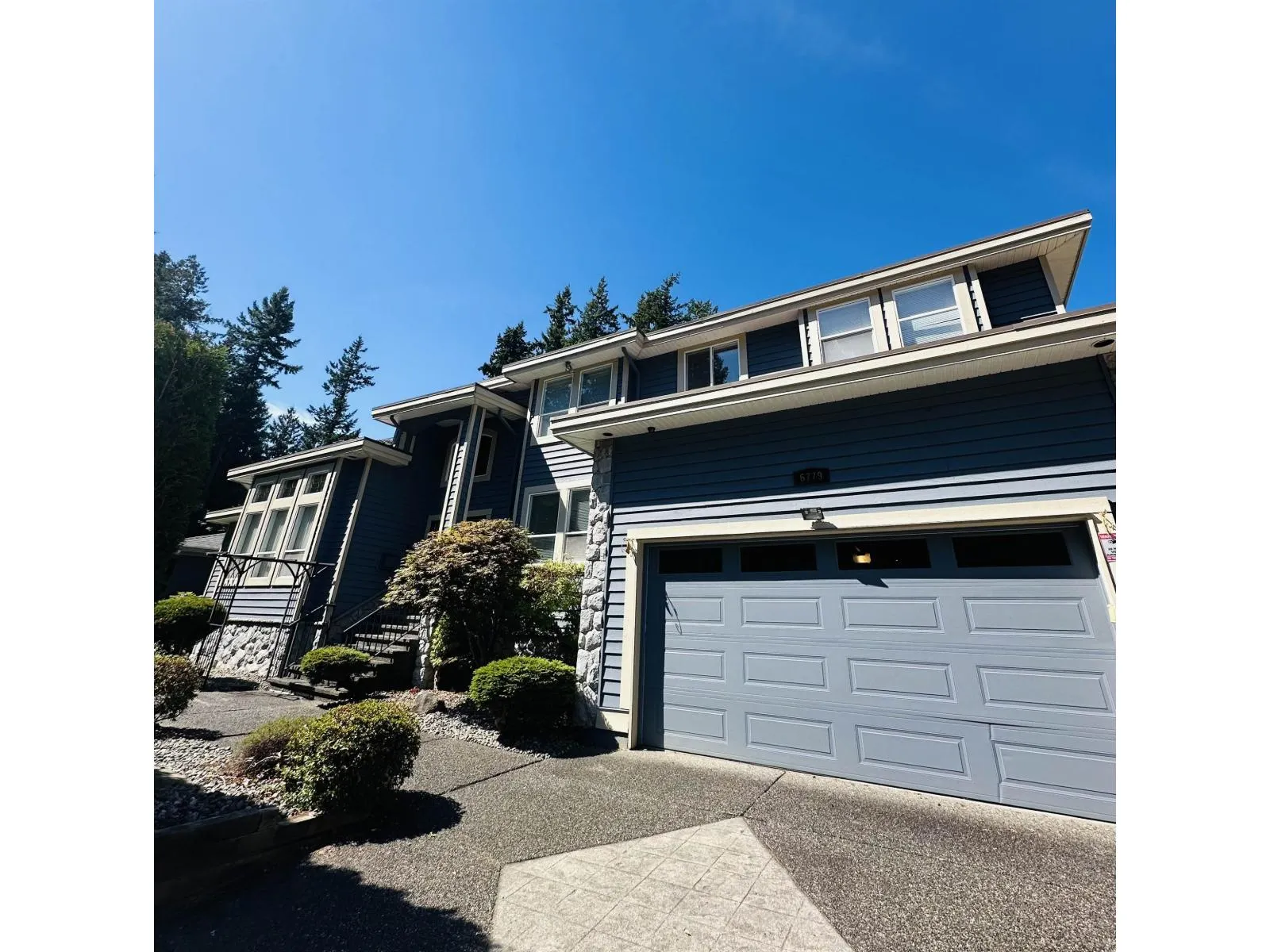 6779 CHATEAU COURT