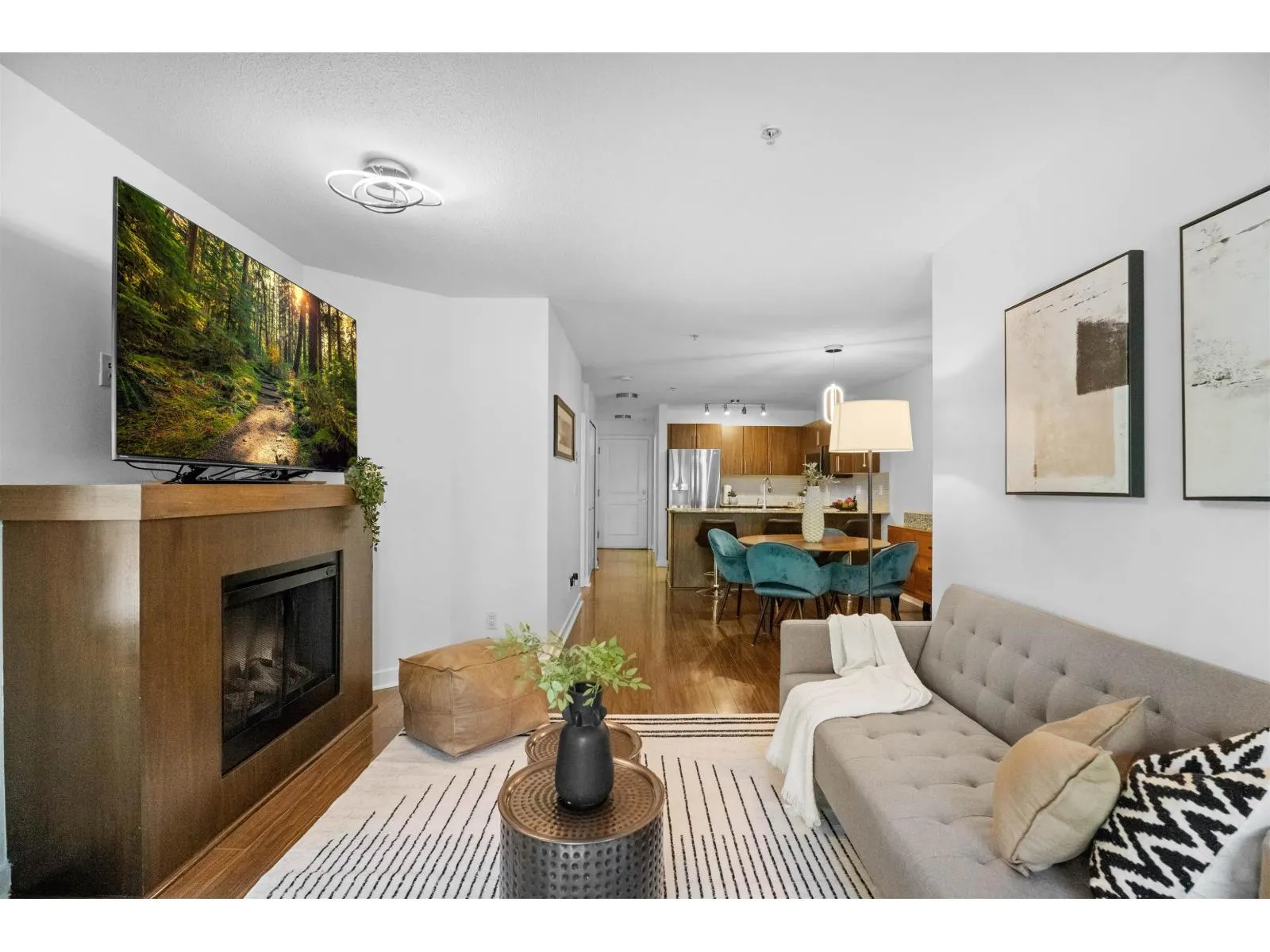 A203 8929 202 STREET