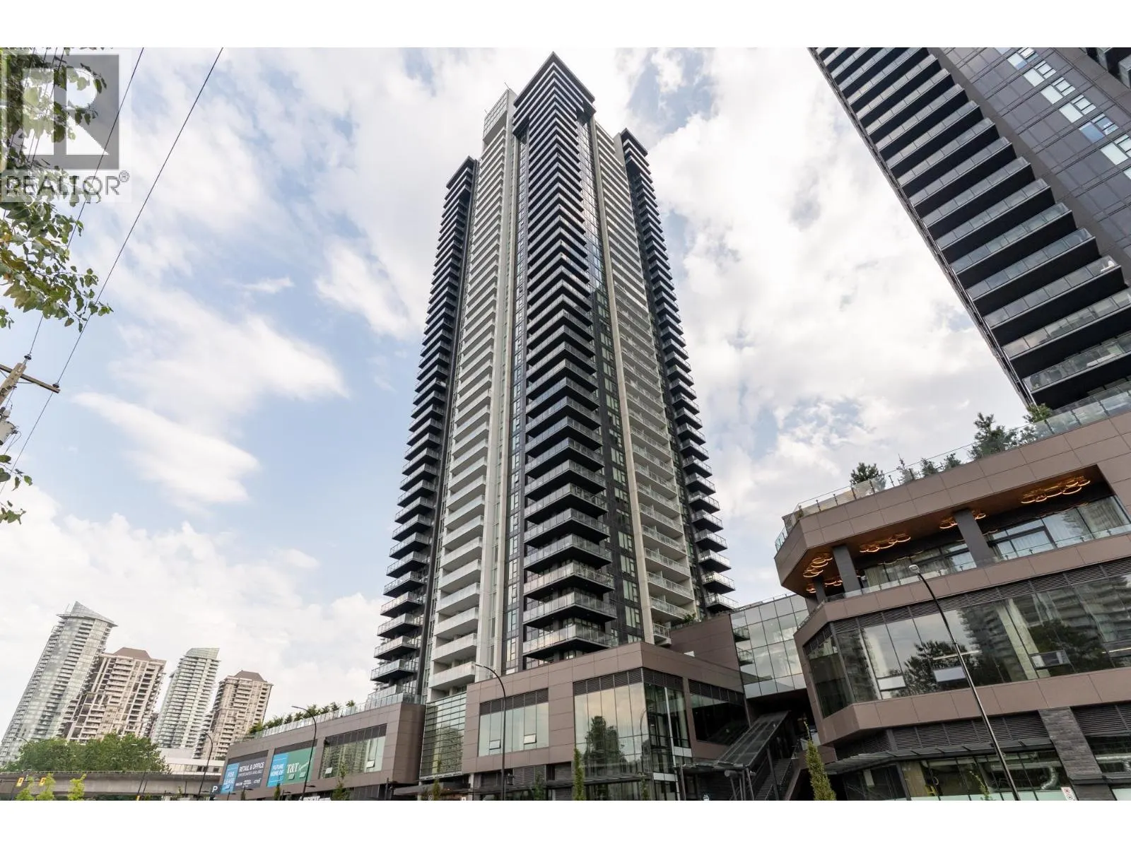 2707 4168 LOUGHEED HIGHWAY