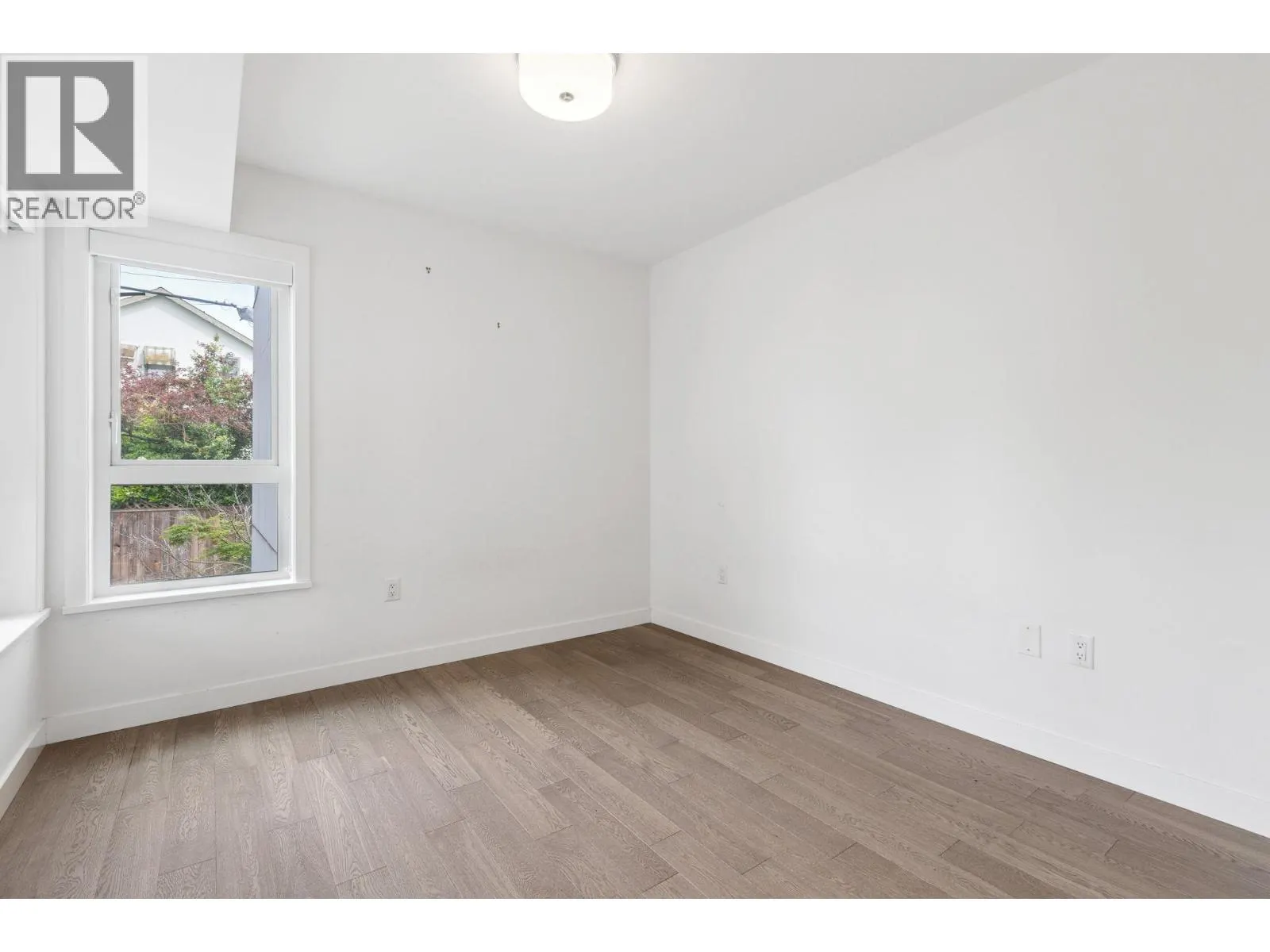 223 7828 GRANVILLE STREET