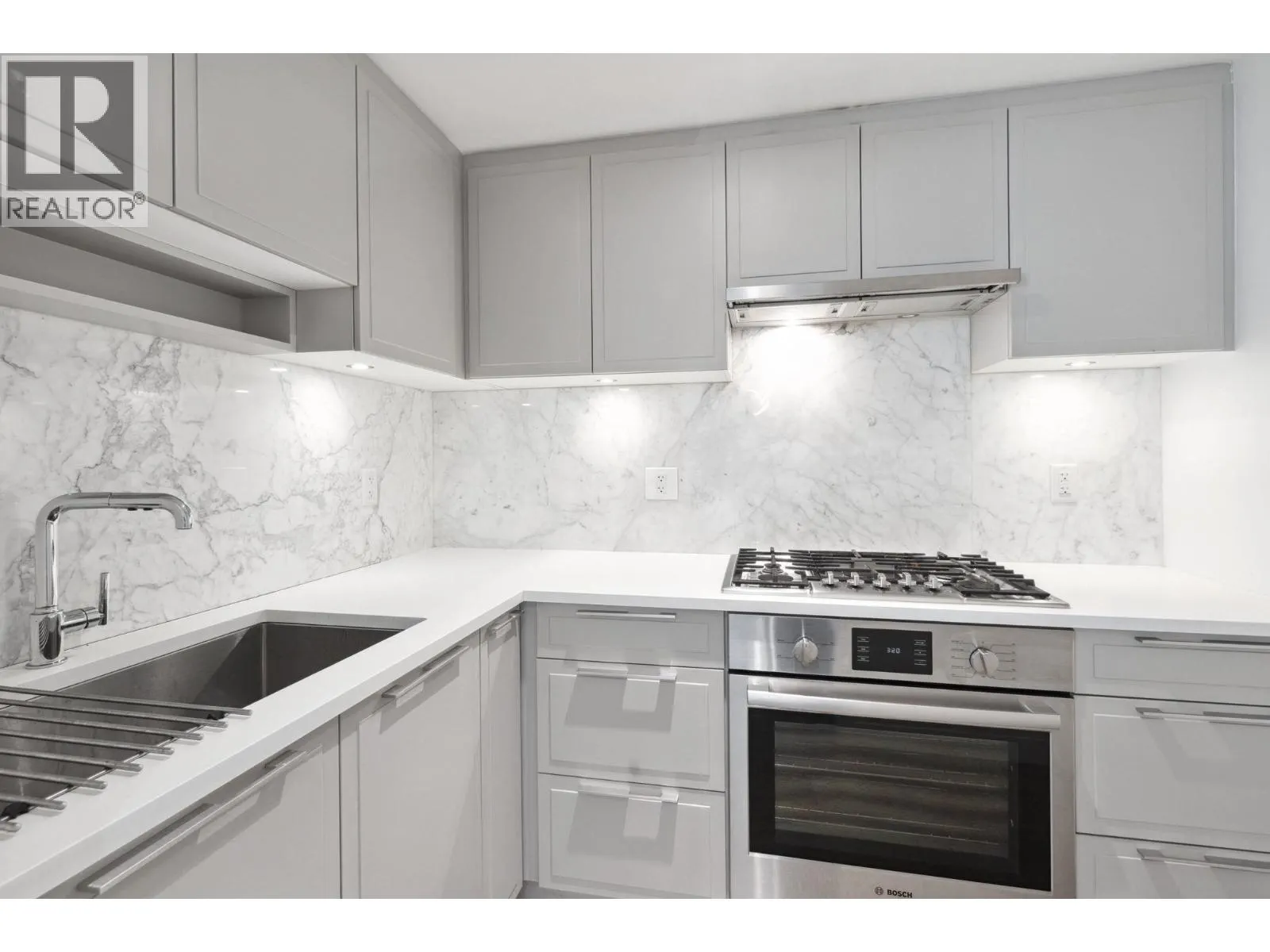 223 7828 GRANVILLE STREET