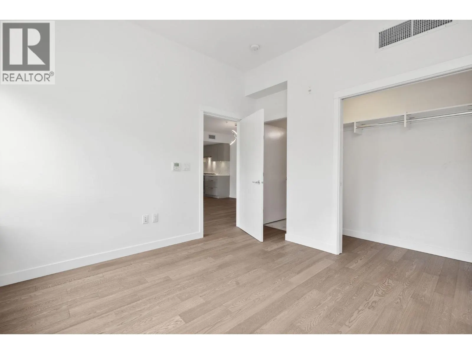 223 7828 GRANVILLE STREET