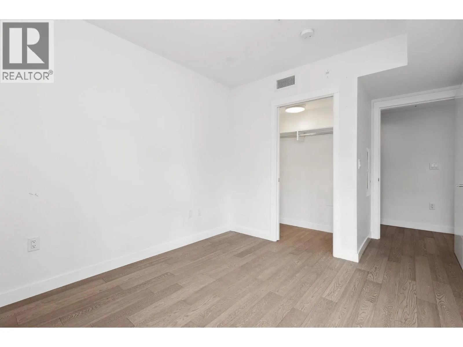 223 7828 GRANVILLE STREET