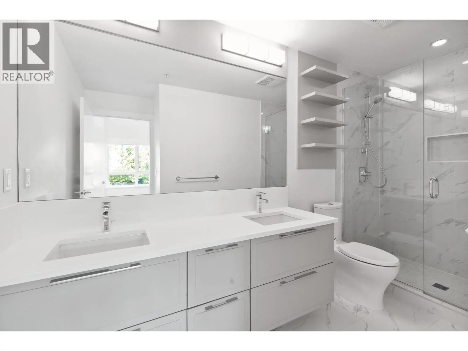 223 7828 GRANVILLE STREET