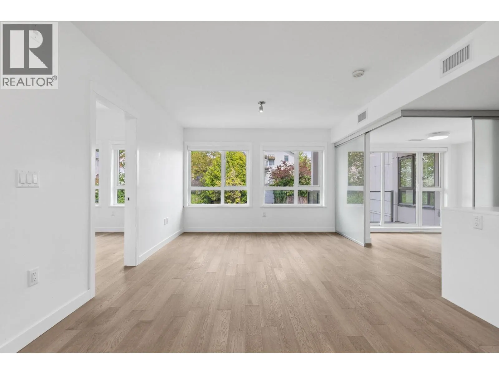 223 7828 GRANVILLE STREET
