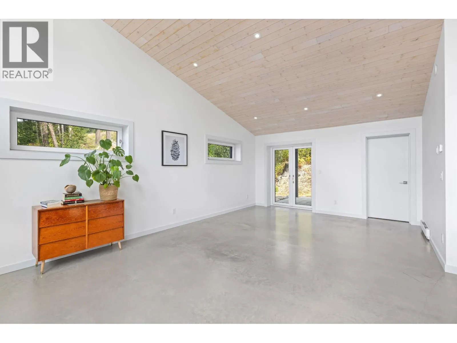 7666 CERULEAN DRIVE