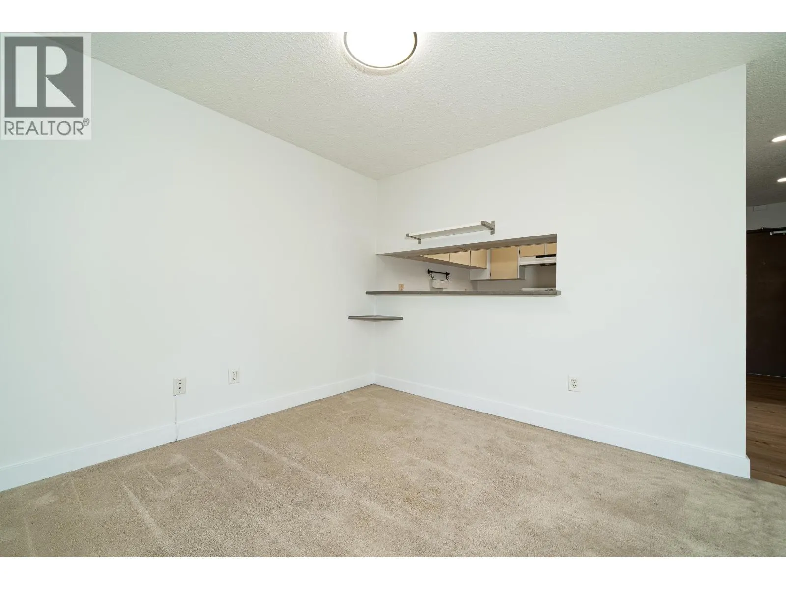 313 8460 ACKROYD ROAD
