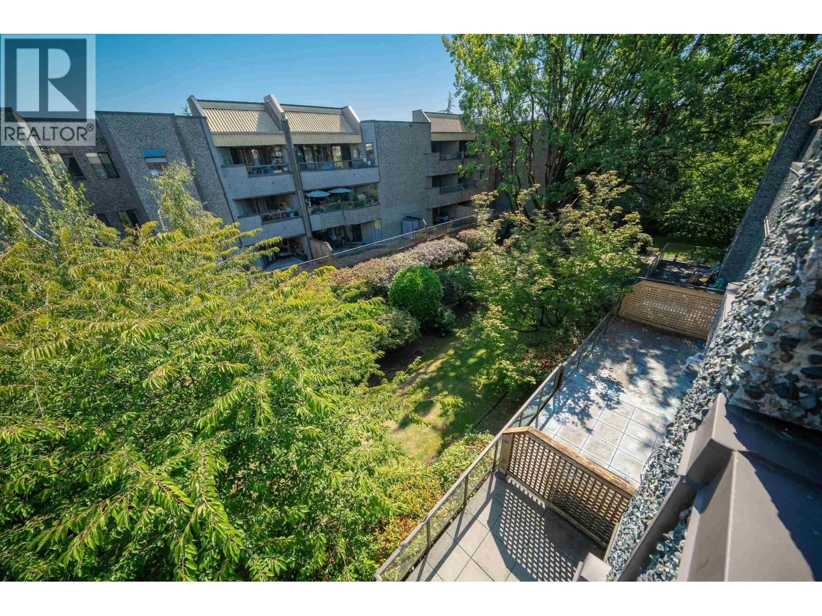 313 8460 ACKROYD ROAD