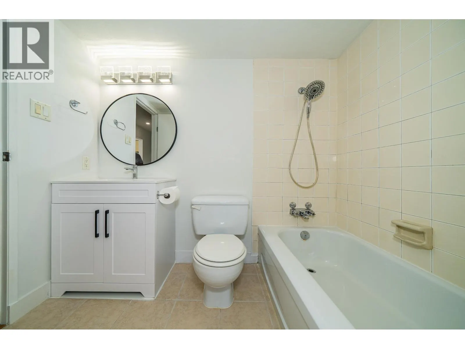 313 8460 ACKROYD ROAD