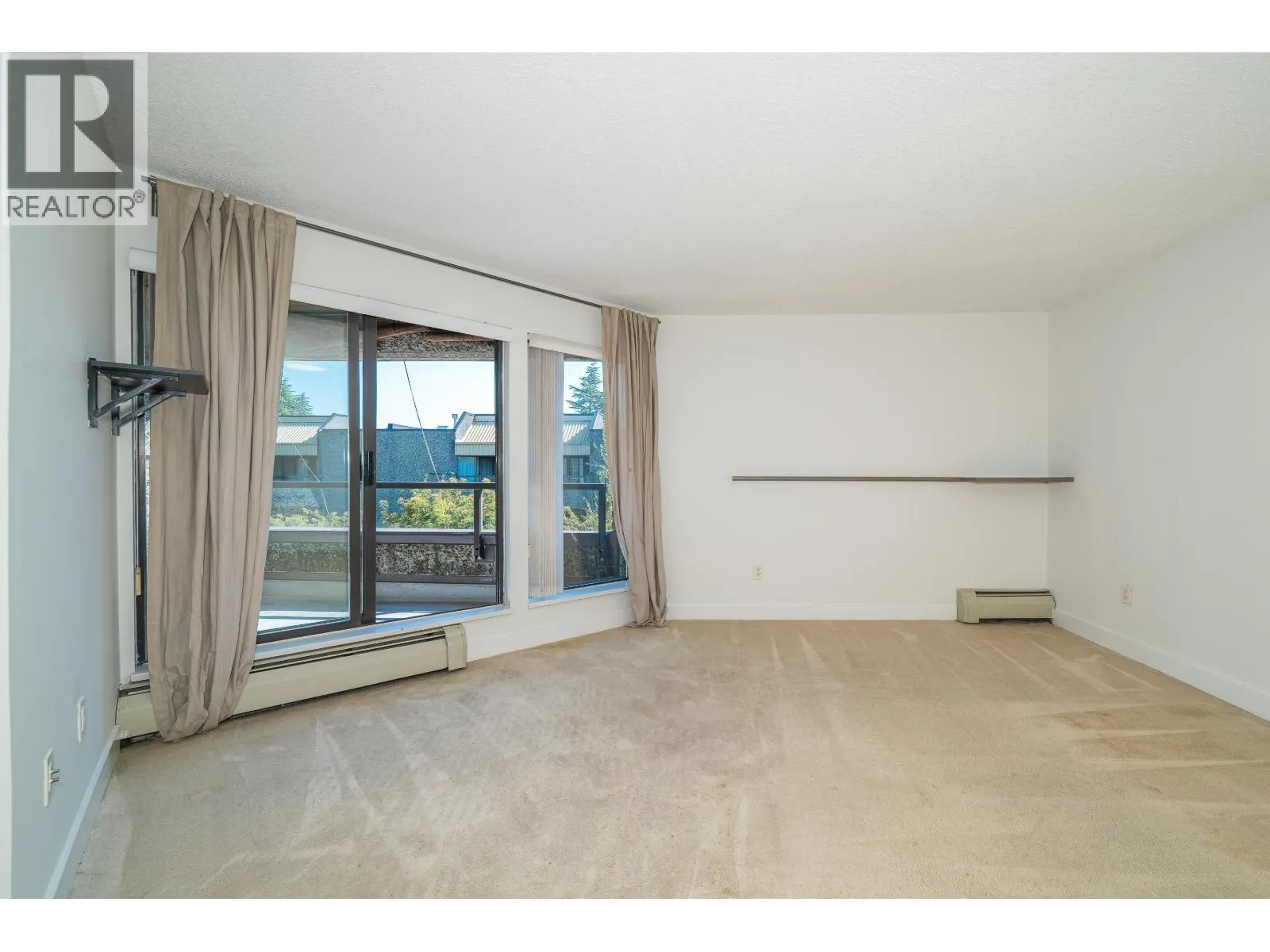 313 8460 ACKROYD ROAD