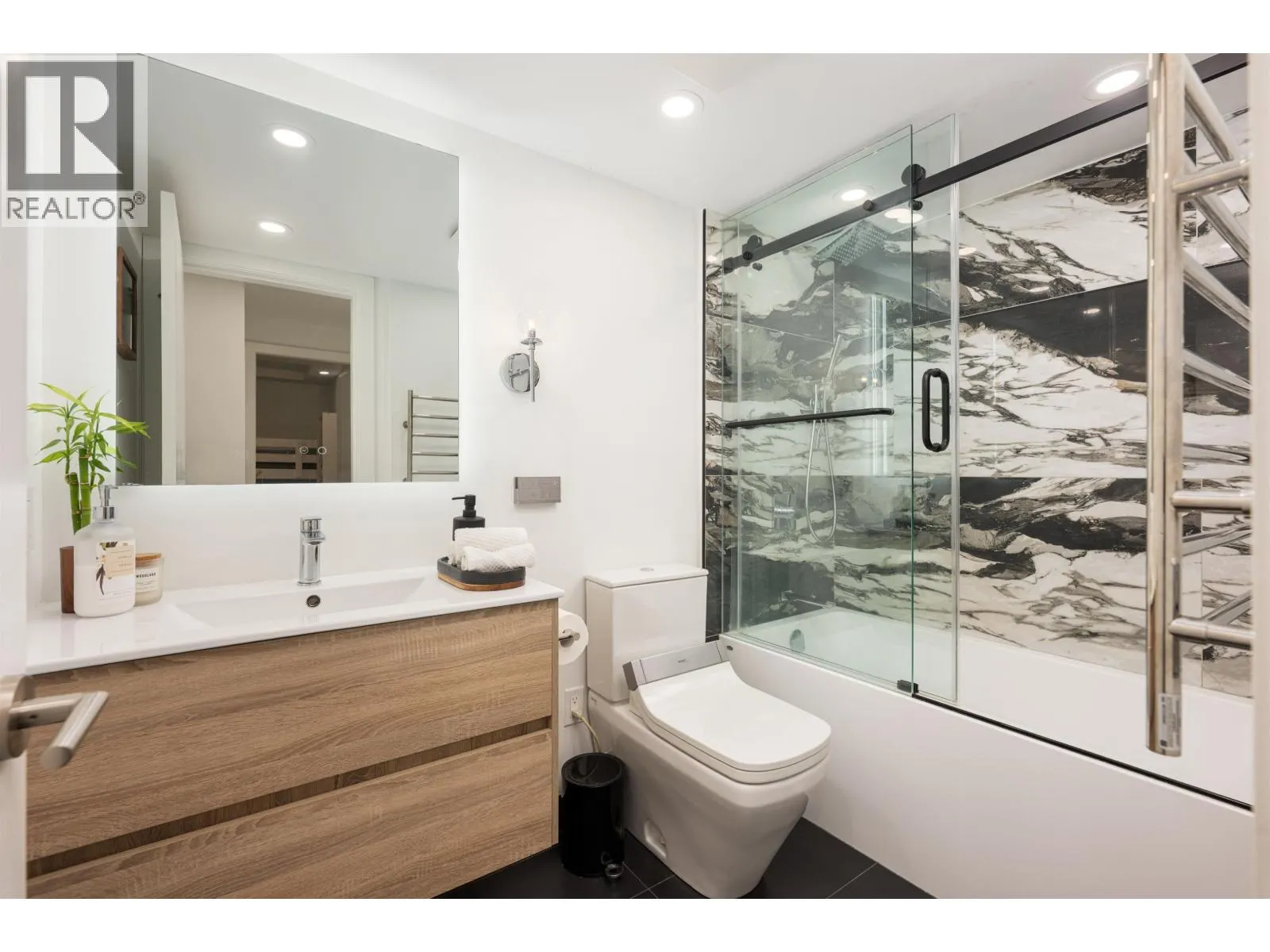 L1 555 13TH STREET