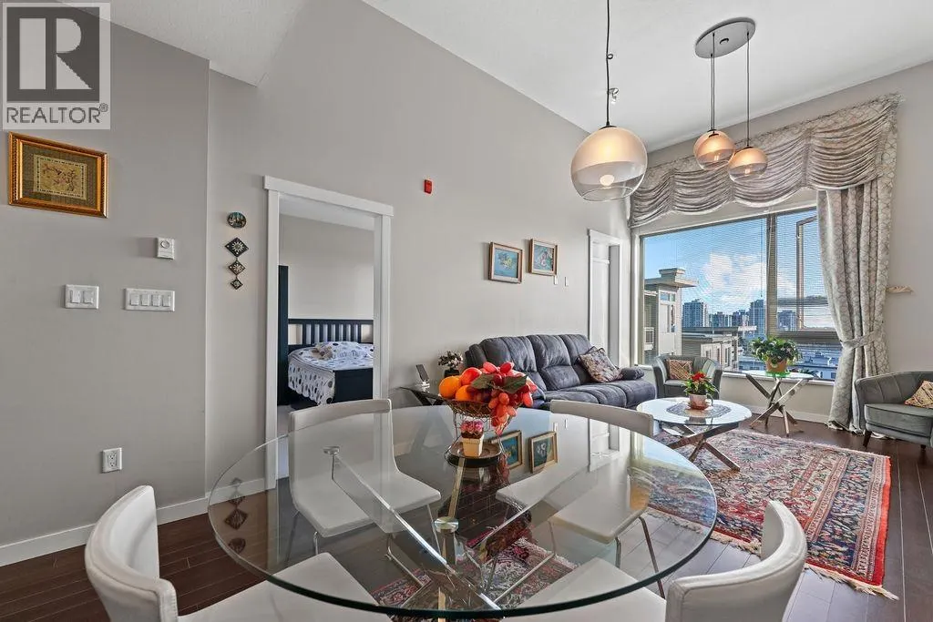119 W 22ND STREET