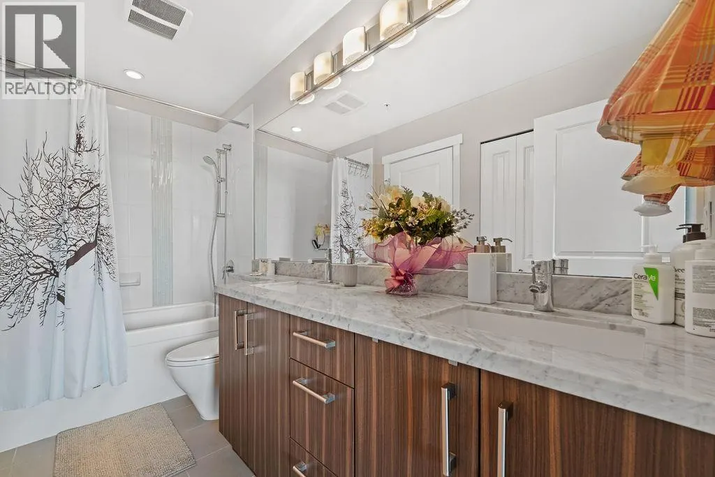 119 W 22ND STREET