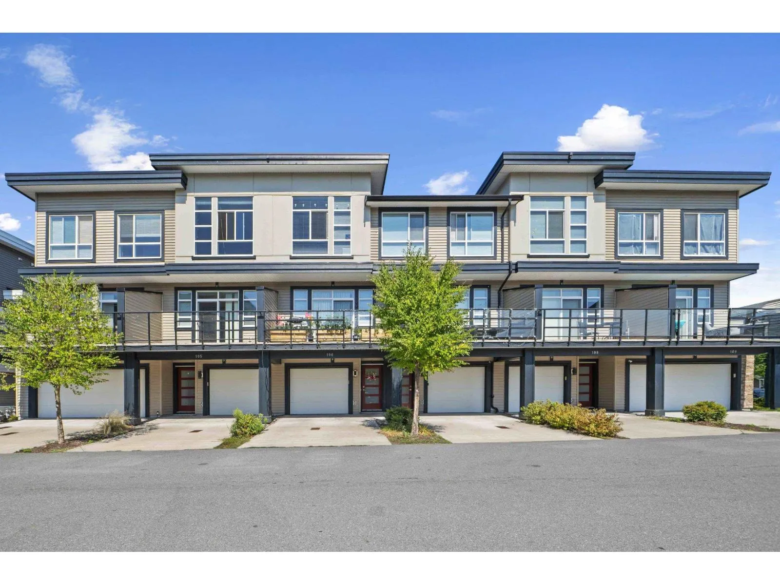 106 8413 MIDTOWN WAY|Chilliwack Proper South