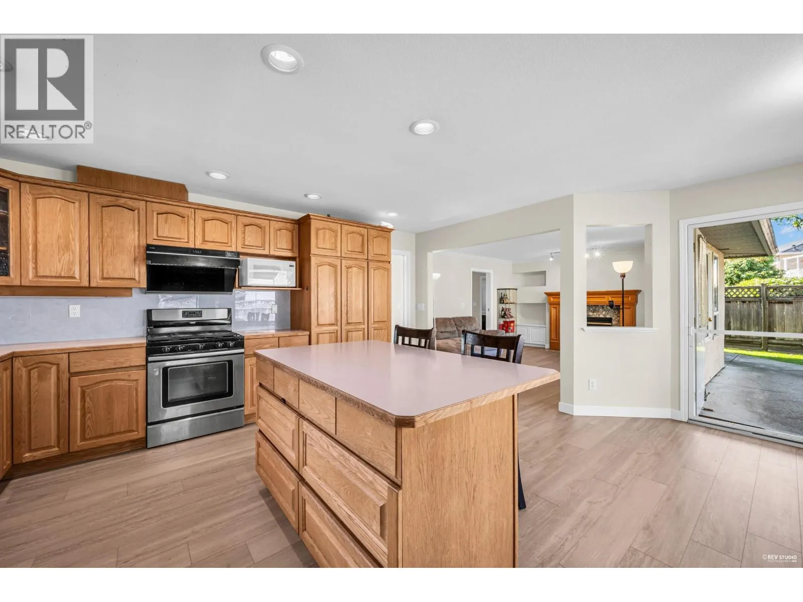 2140 DAVIES COURT