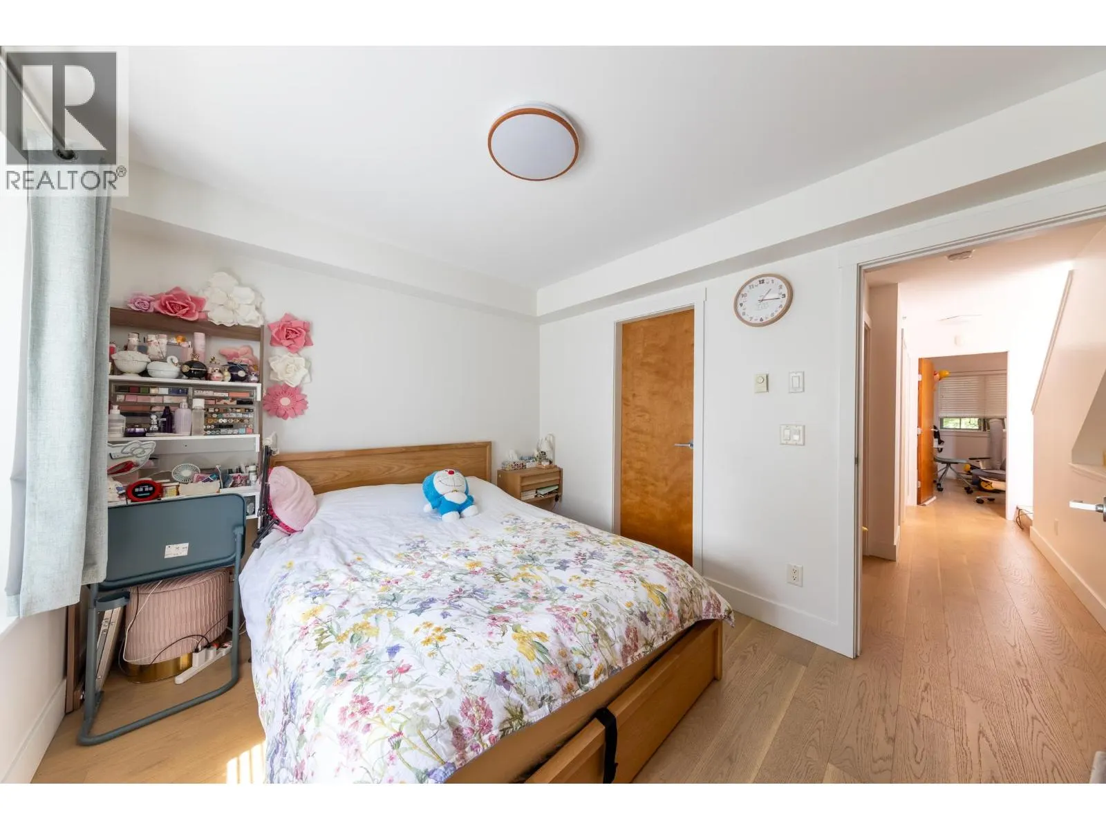1016 W 45TH AVENUE