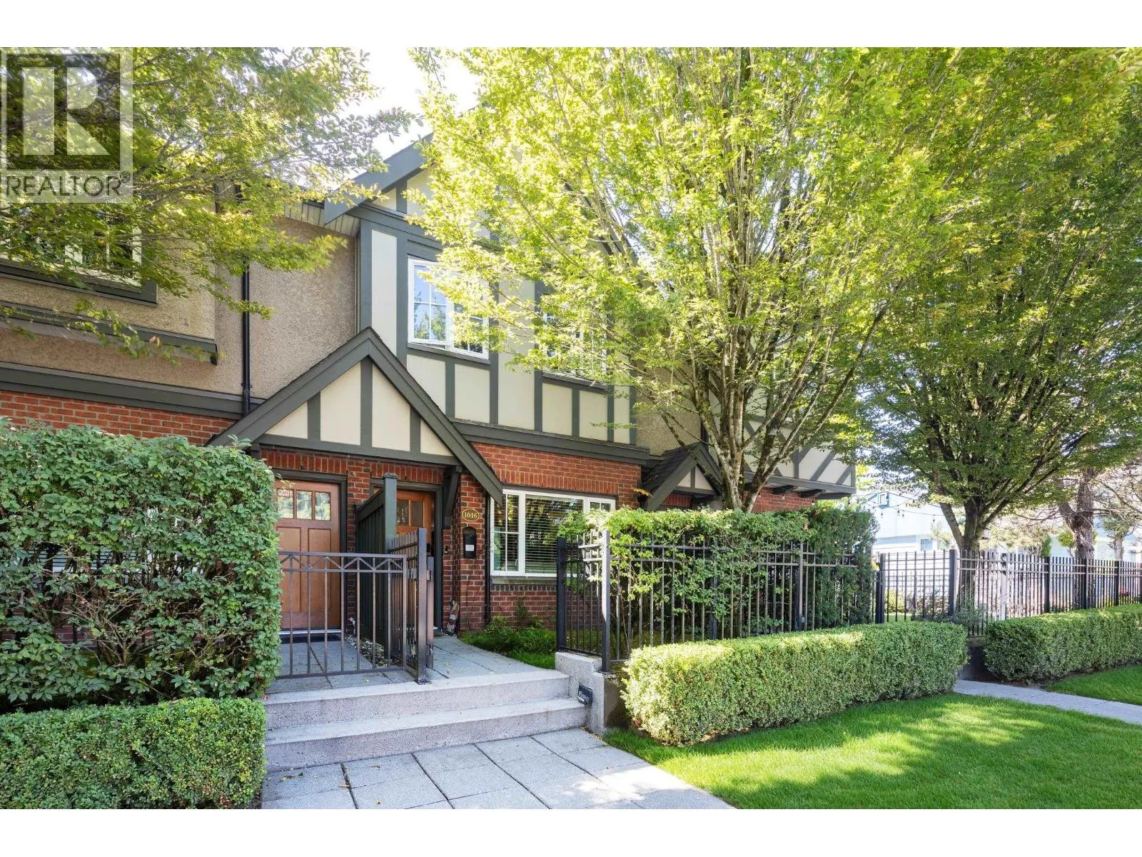 1016 W 45TH AVENUE