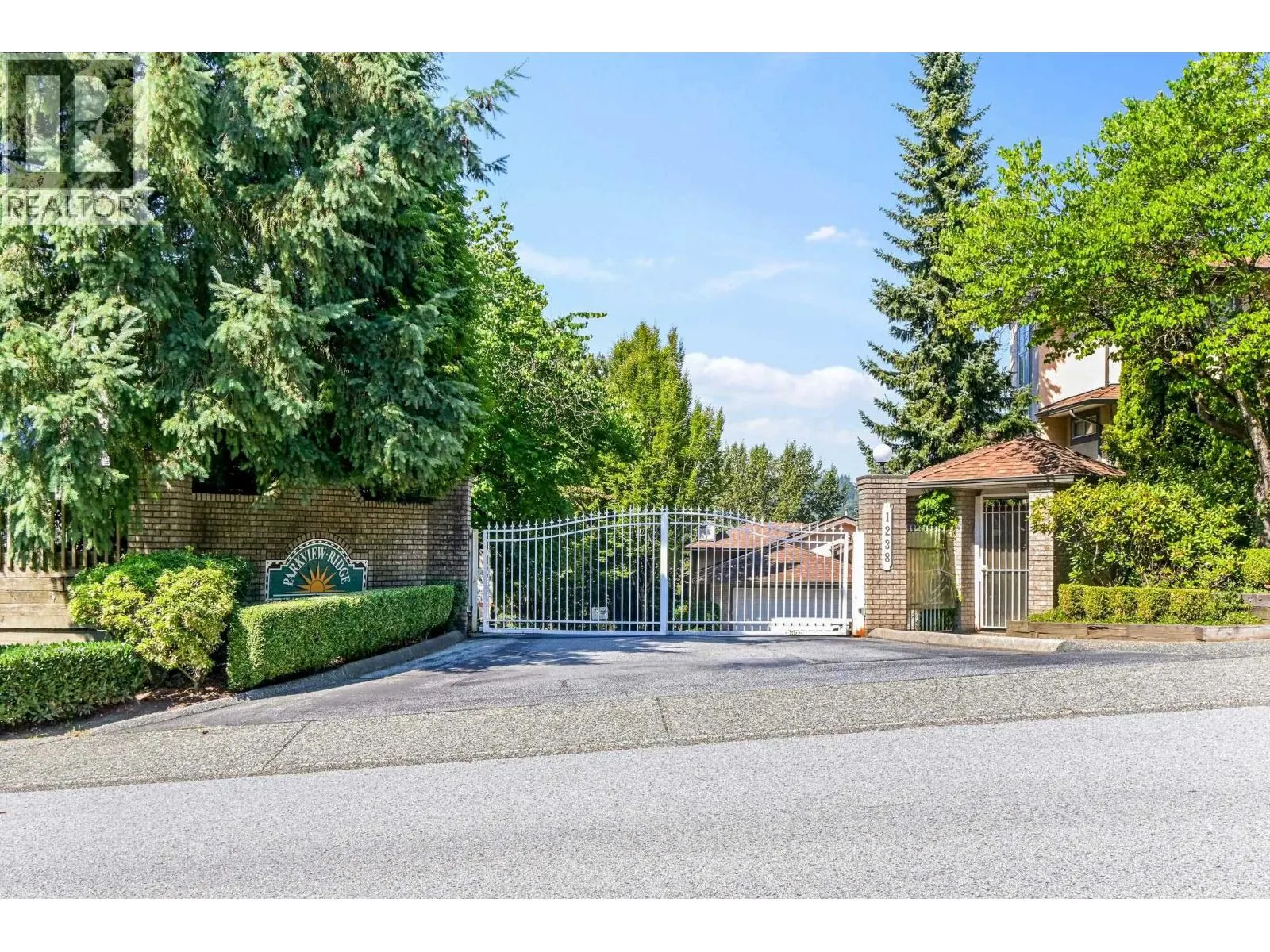 24 1238 EASTERN DRIVE