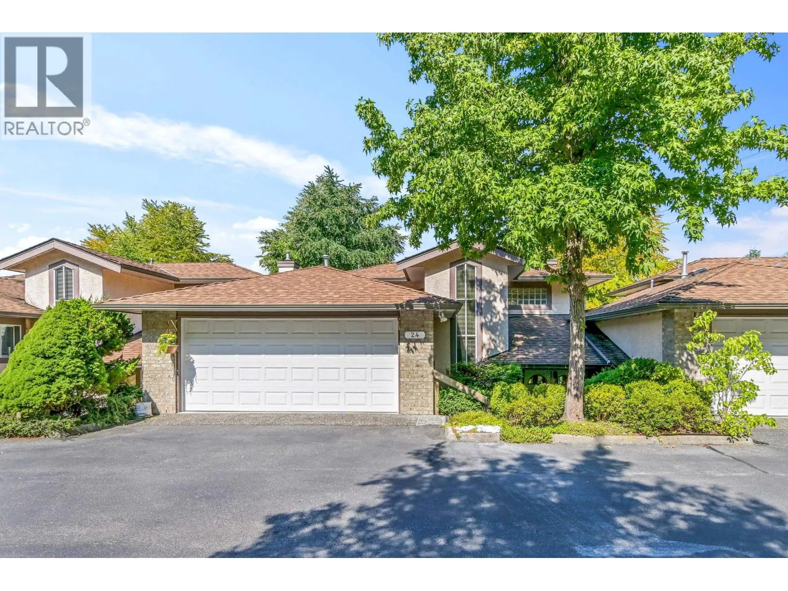 24 1238 EASTERN DRIVE