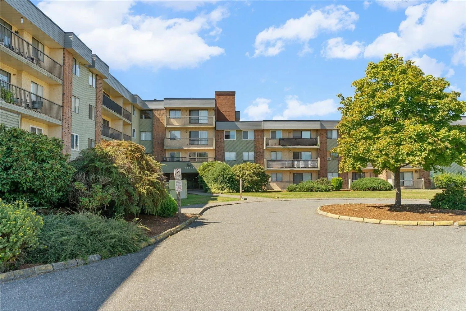 307 45598 MCINTOSH DRIVE|Chilliwack Proper South