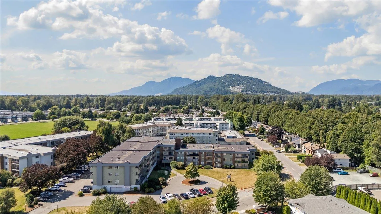 307 45598 MCINTOSH DRIVE|Chilliwack Proper South