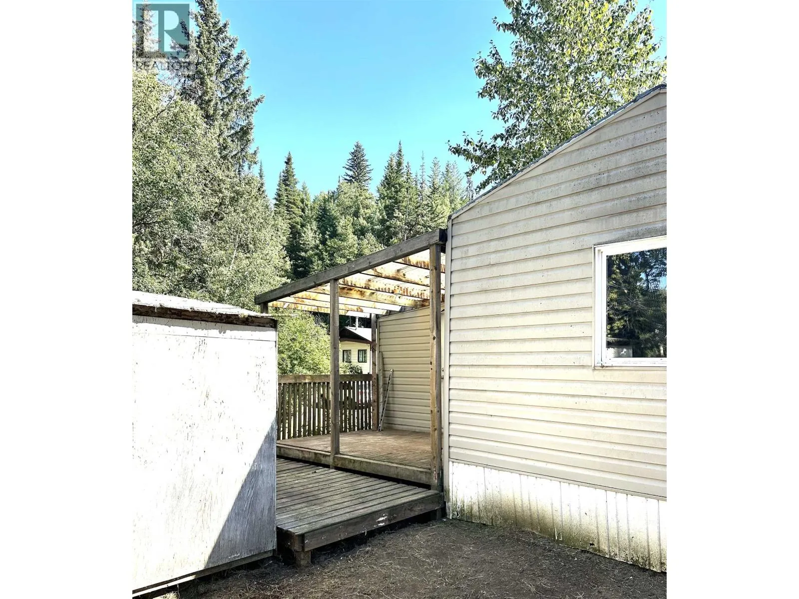 2020 E KENWORTH ROAD