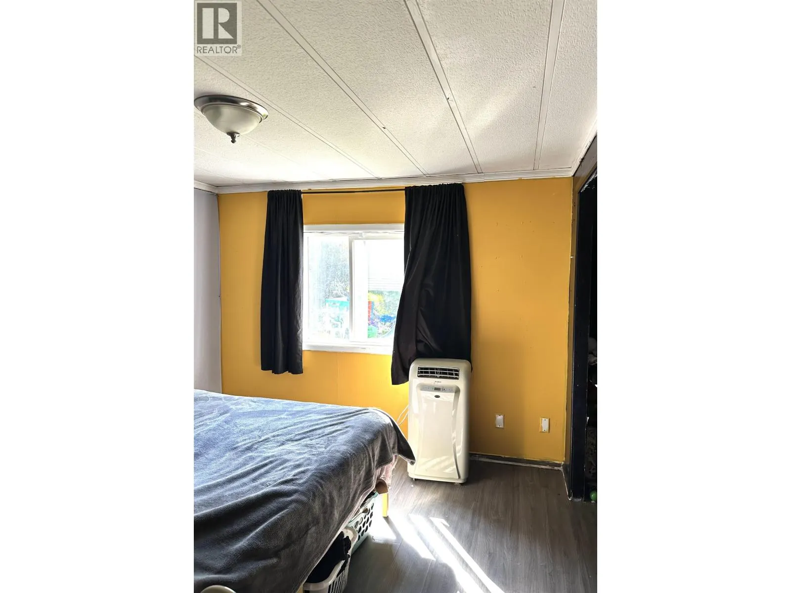 2020 E KENWORTH ROAD