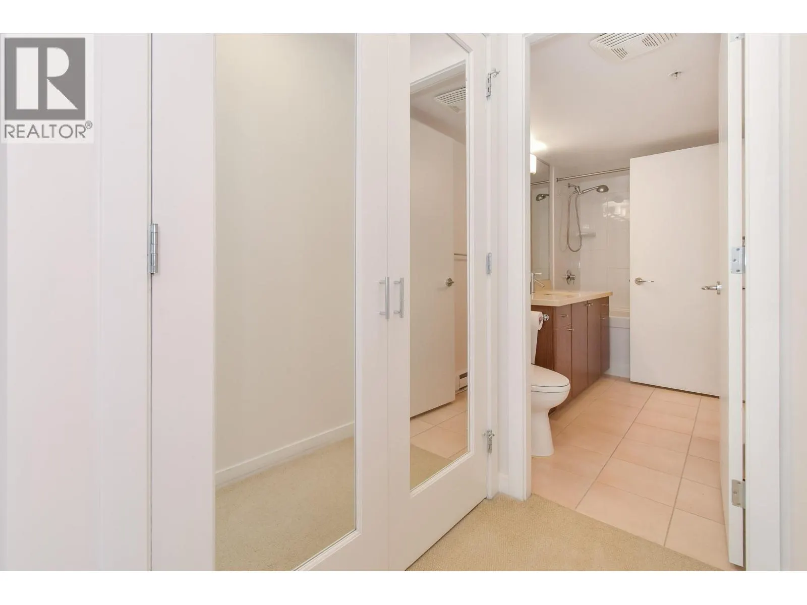804 8120 LANSDOWNE ROAD