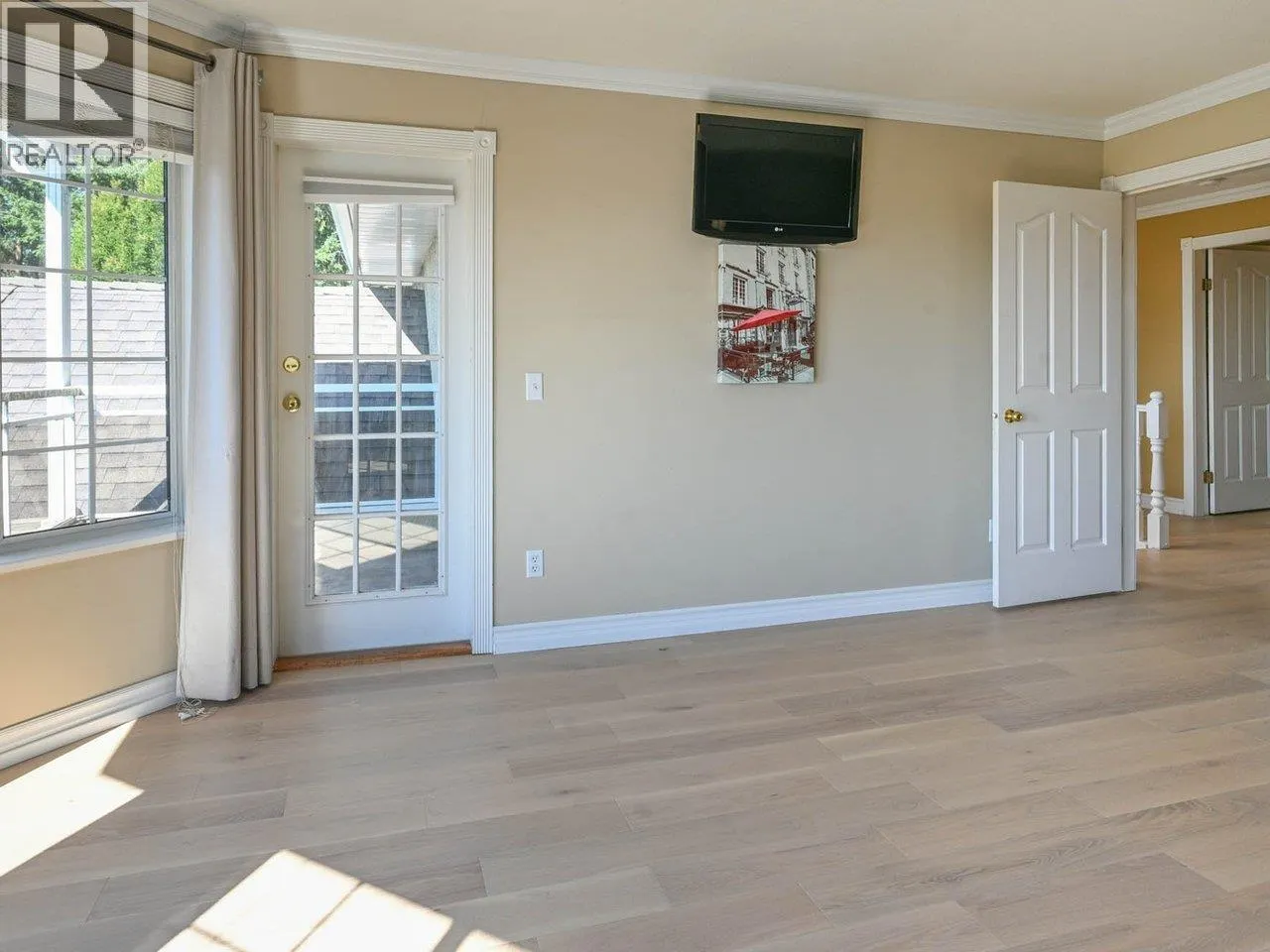 1422 MAGNOLIA PLACE