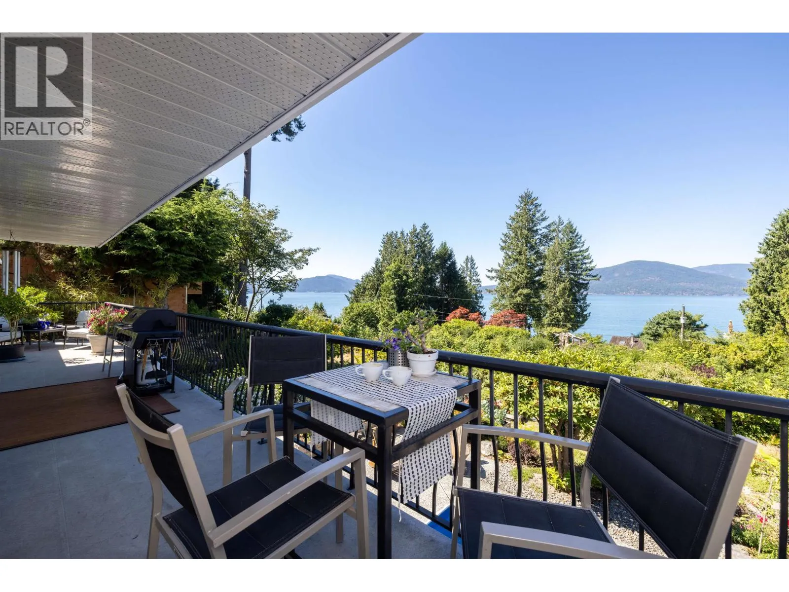 110 SEAVIEW PLACE
