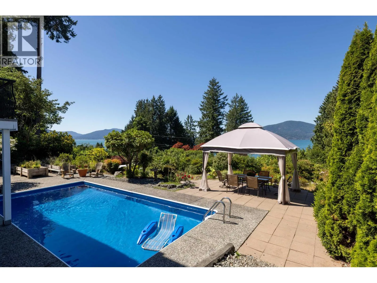 110 SEAVIEW PLACE