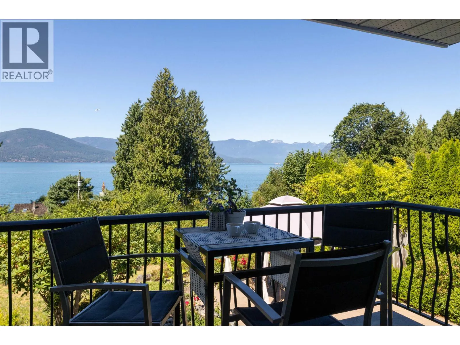 110 SEAVIEW PLACE