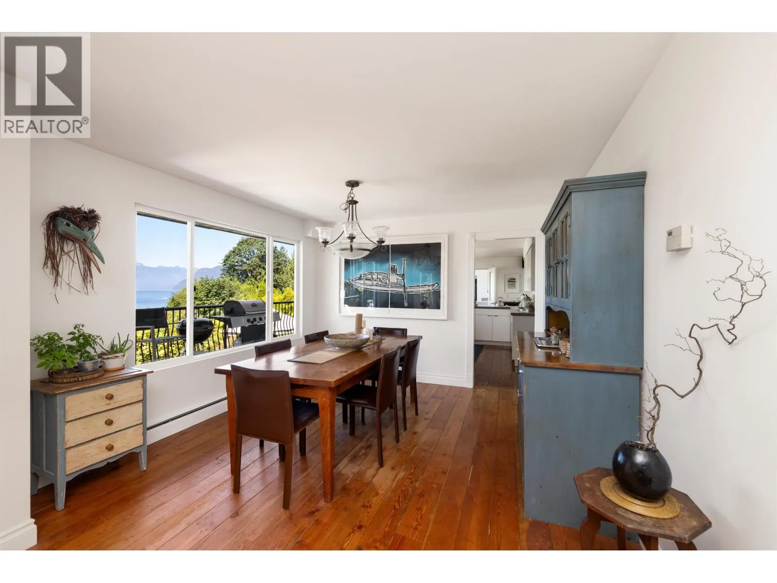 110 SEAVIEW PLACE