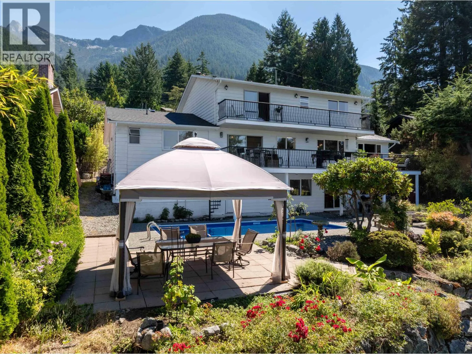 110 SEAVIEW PLACE