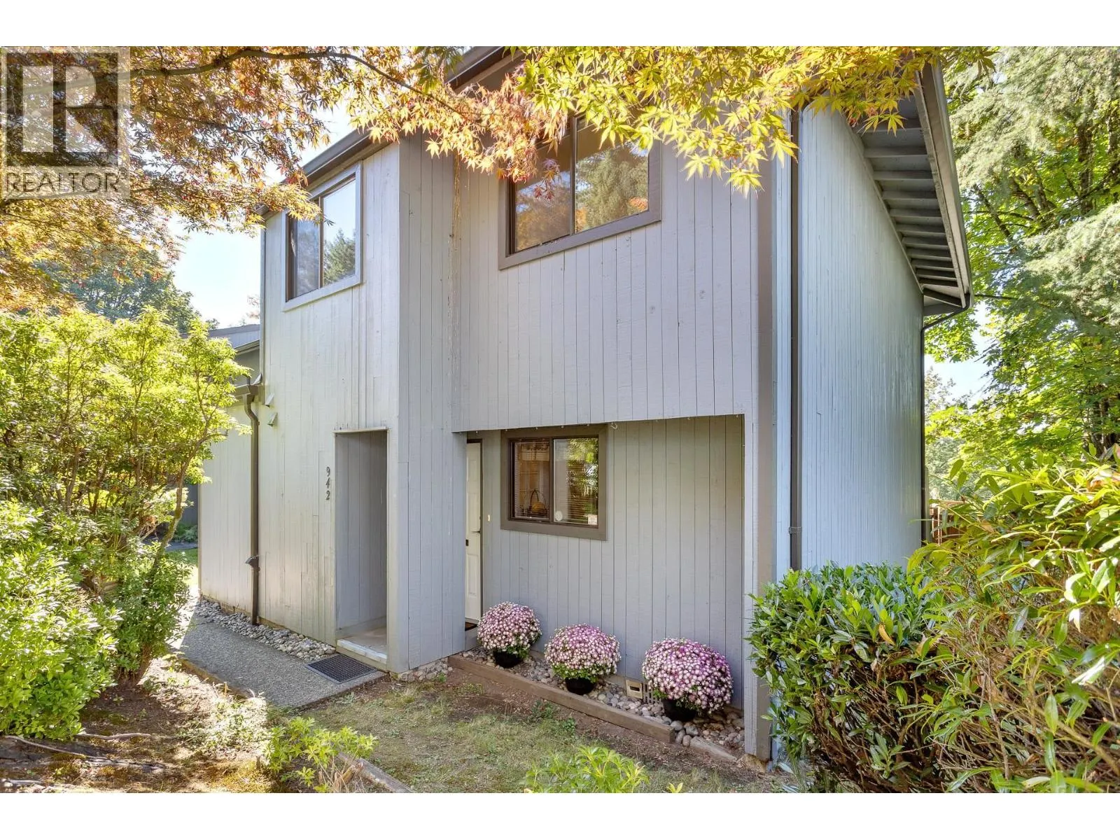 942 BLACKSTOCK ROAD