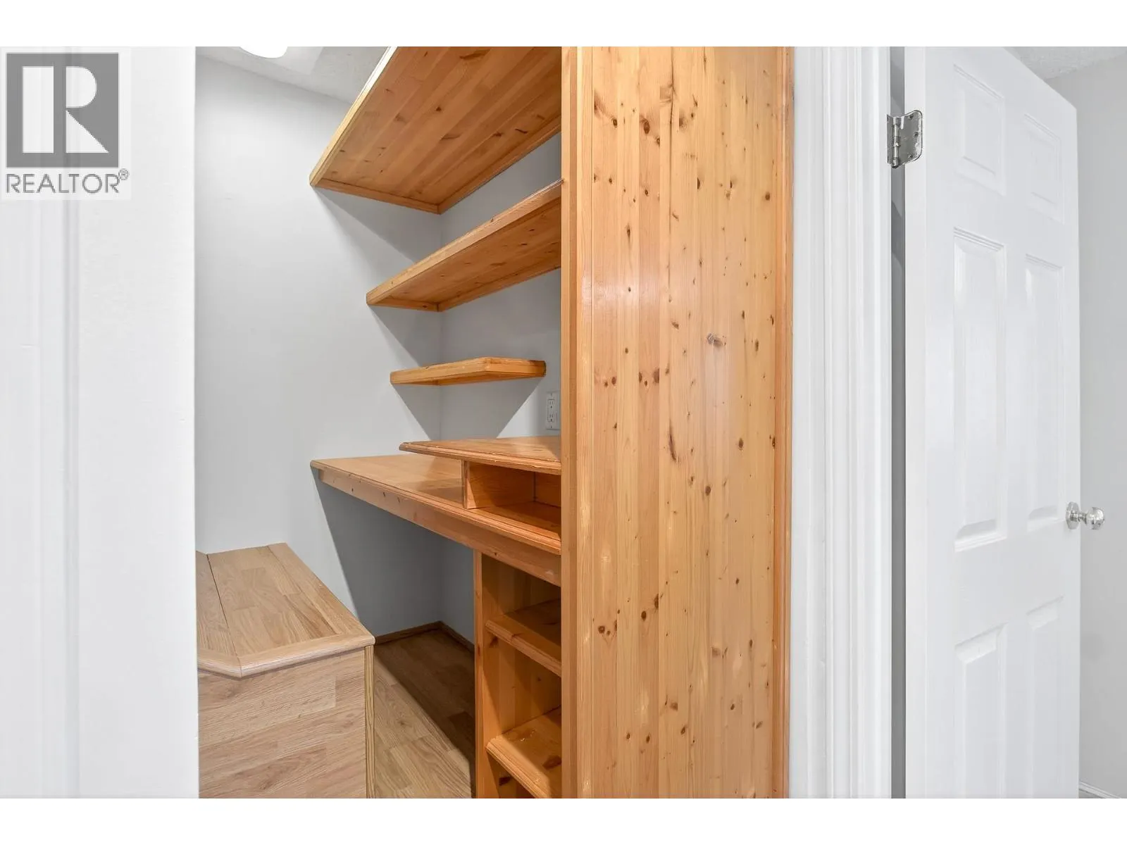 942 BLACKSTOCK ROAD