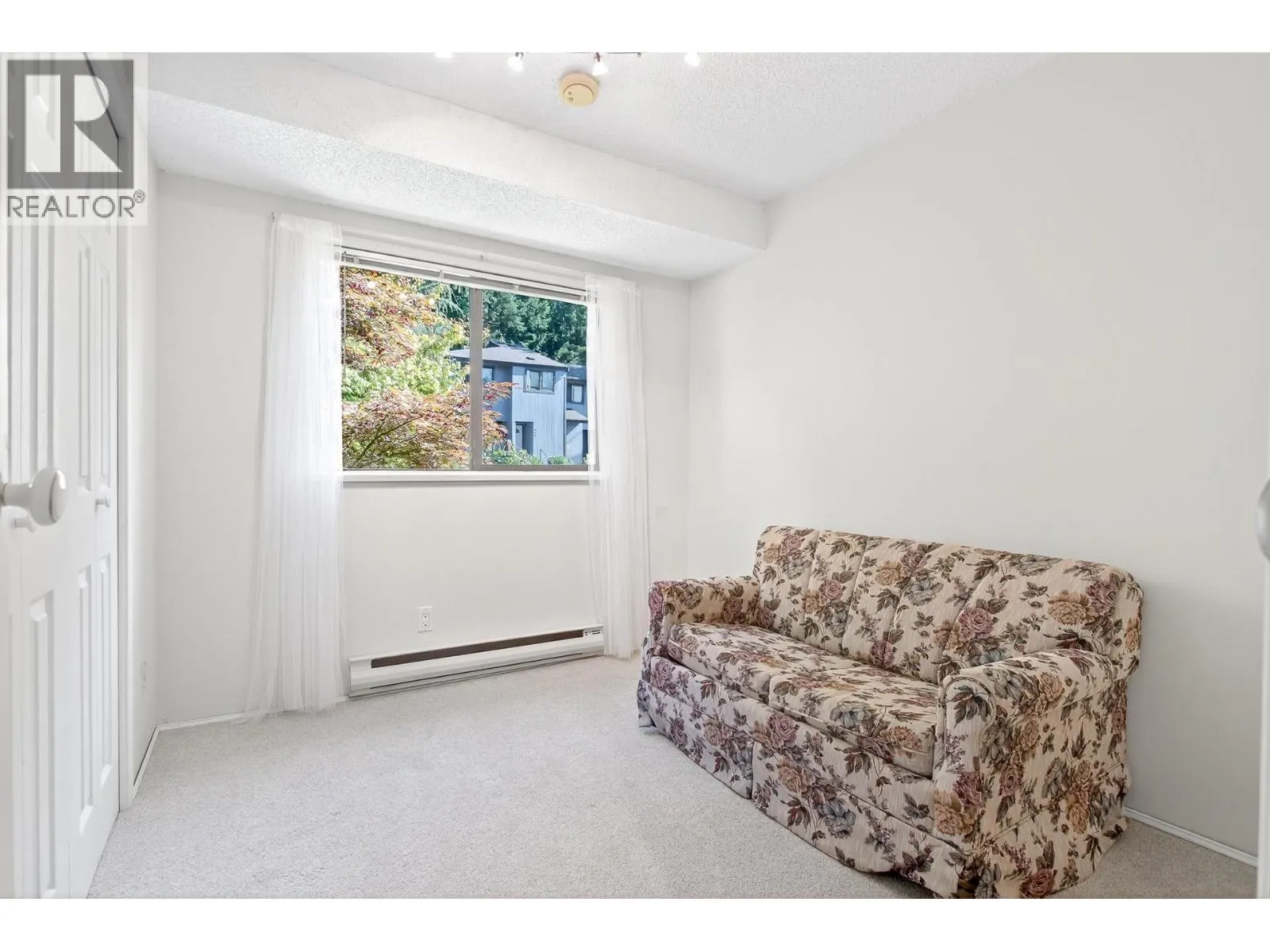 942 BLACKSTOCK ROAD