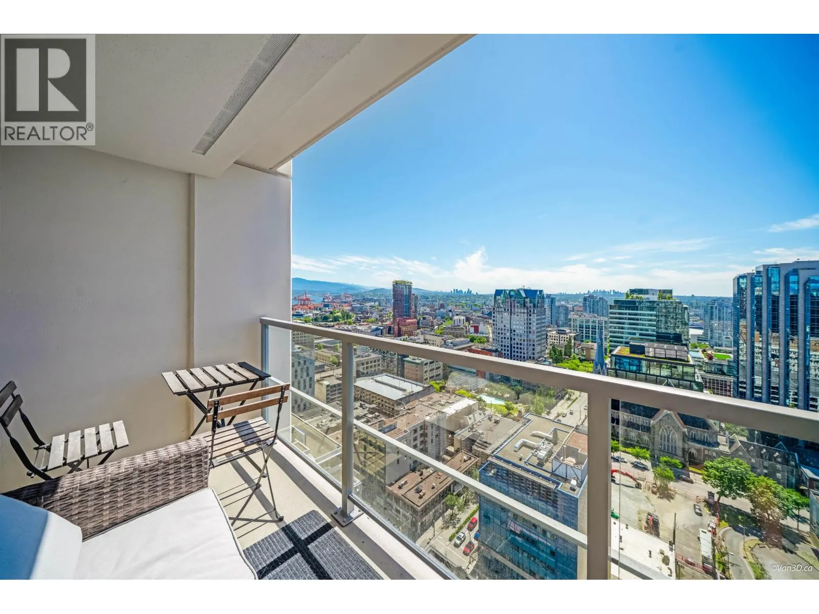 2714 610 GRANVILLE STREET
