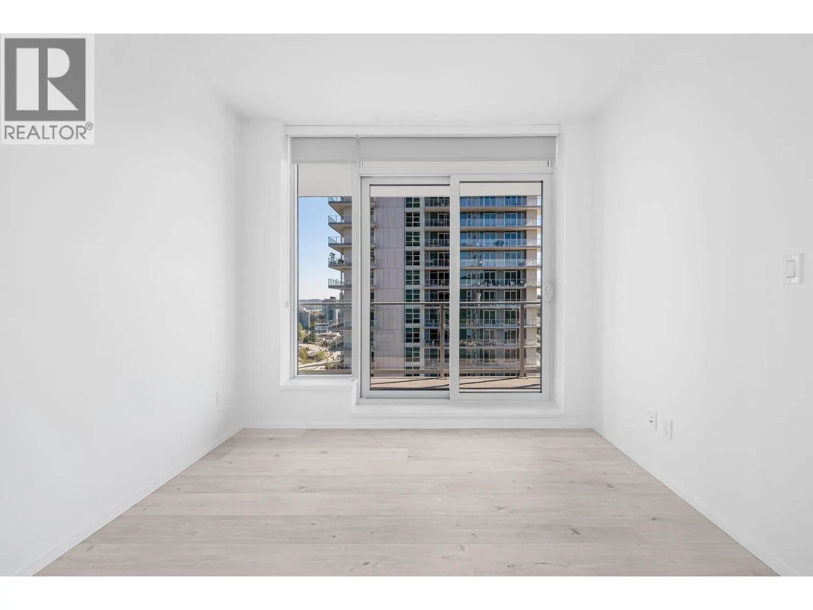 1607 3809 EVERGREEN PLACE