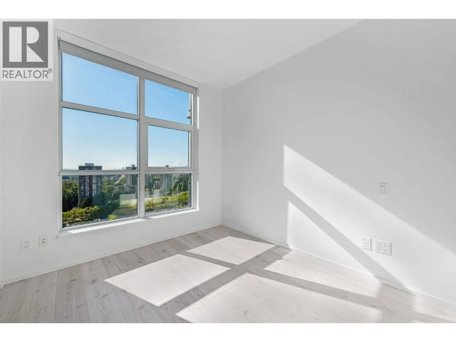 1607 3809 EVERGREEN PLACE