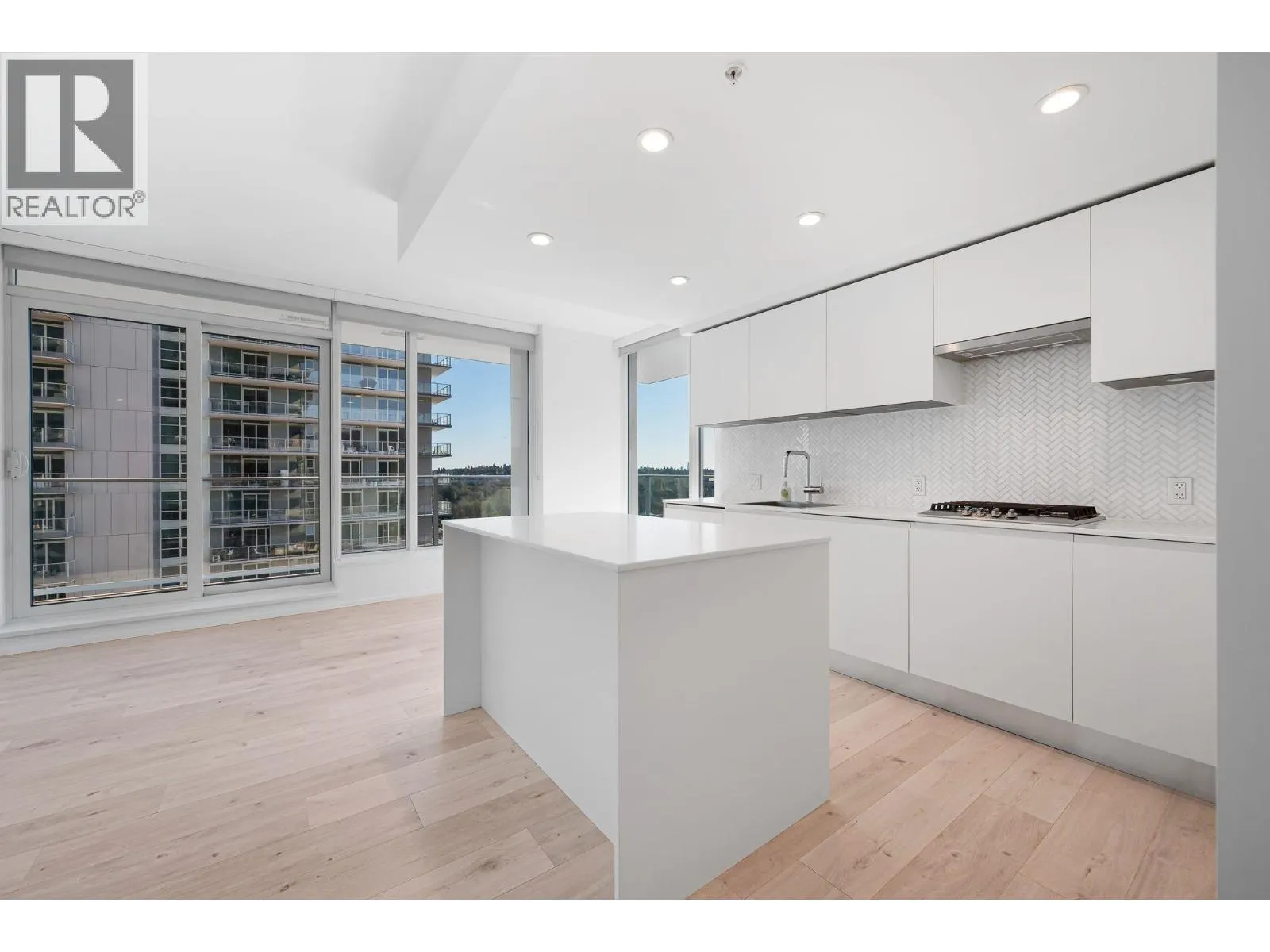 1607 3809 EVERGREEN PLACE